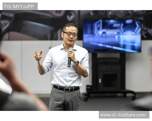 张帆的奋斗历程与成长故事：从平凡到卓越的蜕变之路